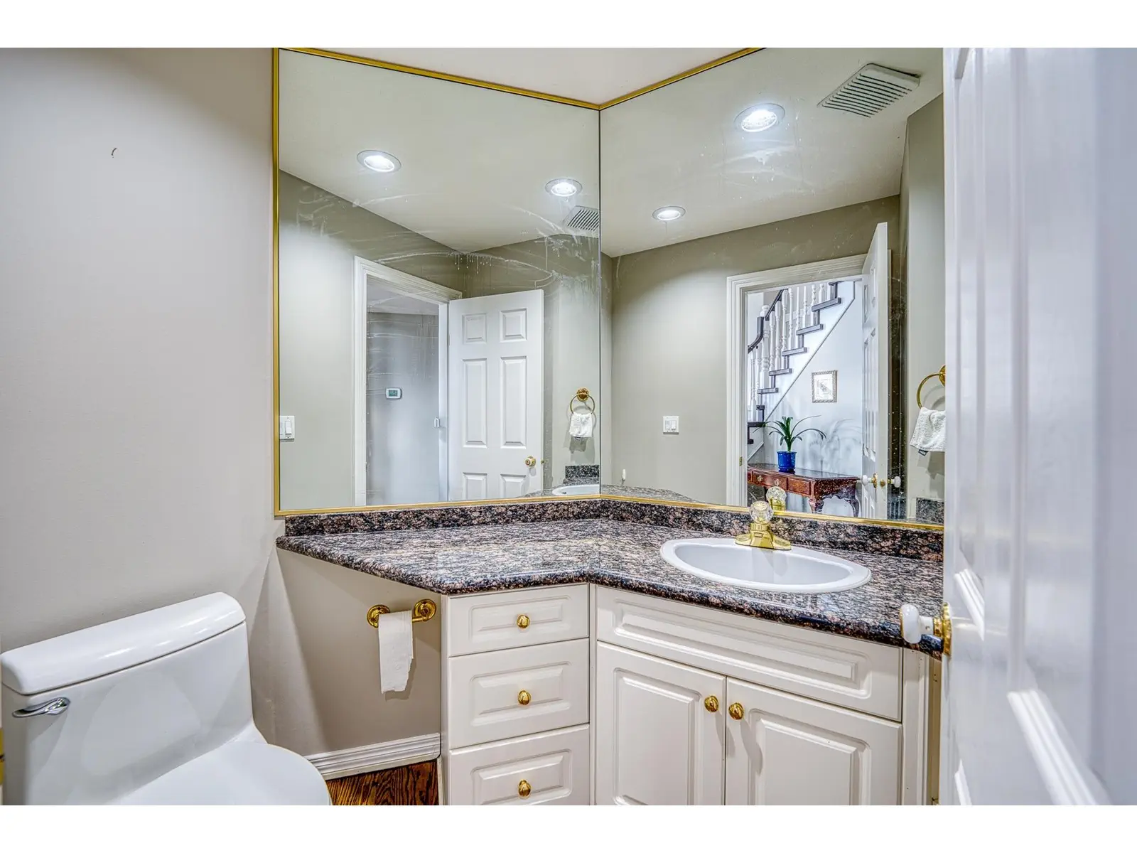 15643 78a Avenue, Surrey, British Columbia  V4N 0X5 - Photo 14 - R2937574