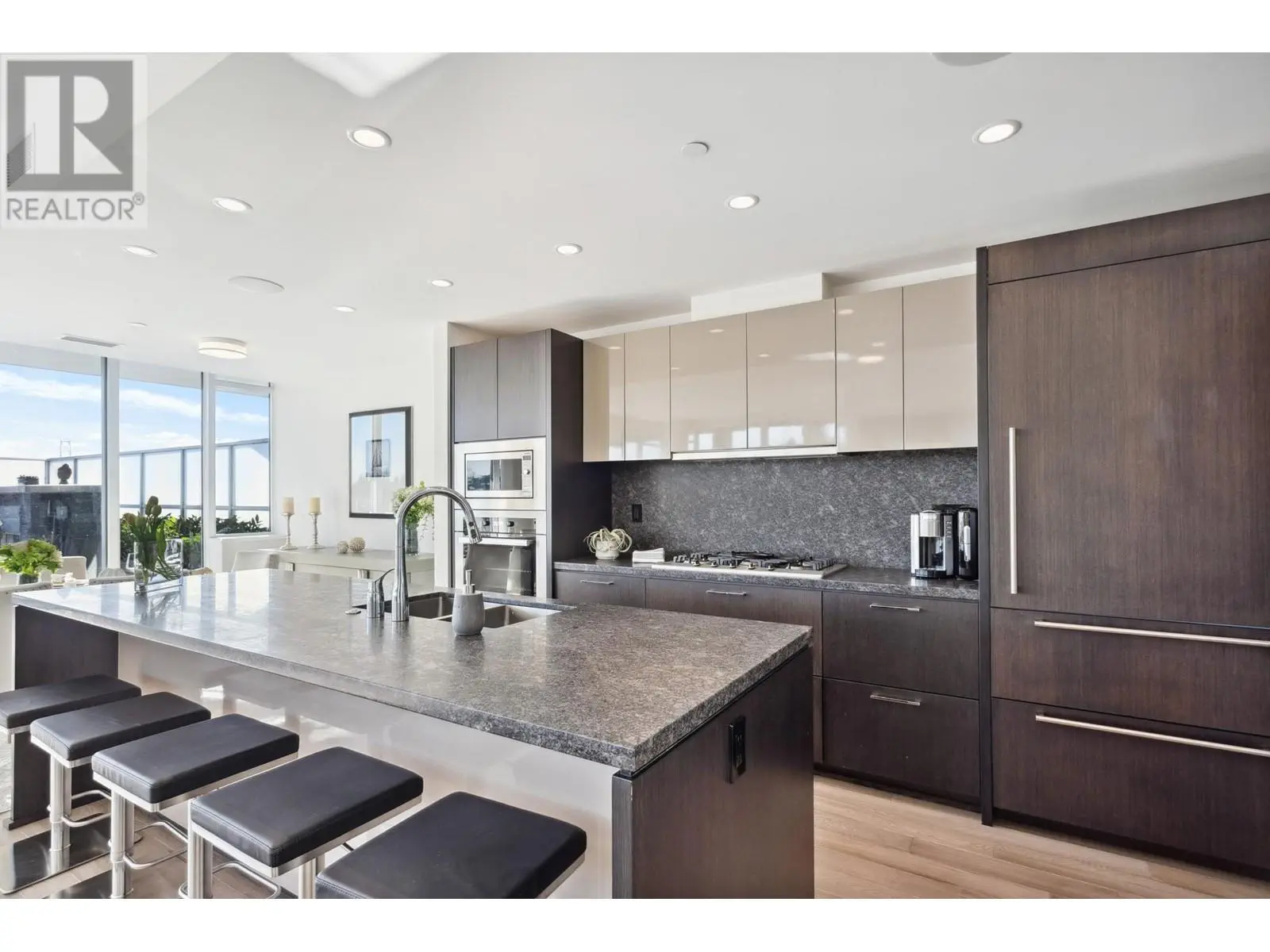 503 768 Arthur Erickson Place, West Vancouver, British Columbia  V7T 0B6 - Photo 8 - R2962633