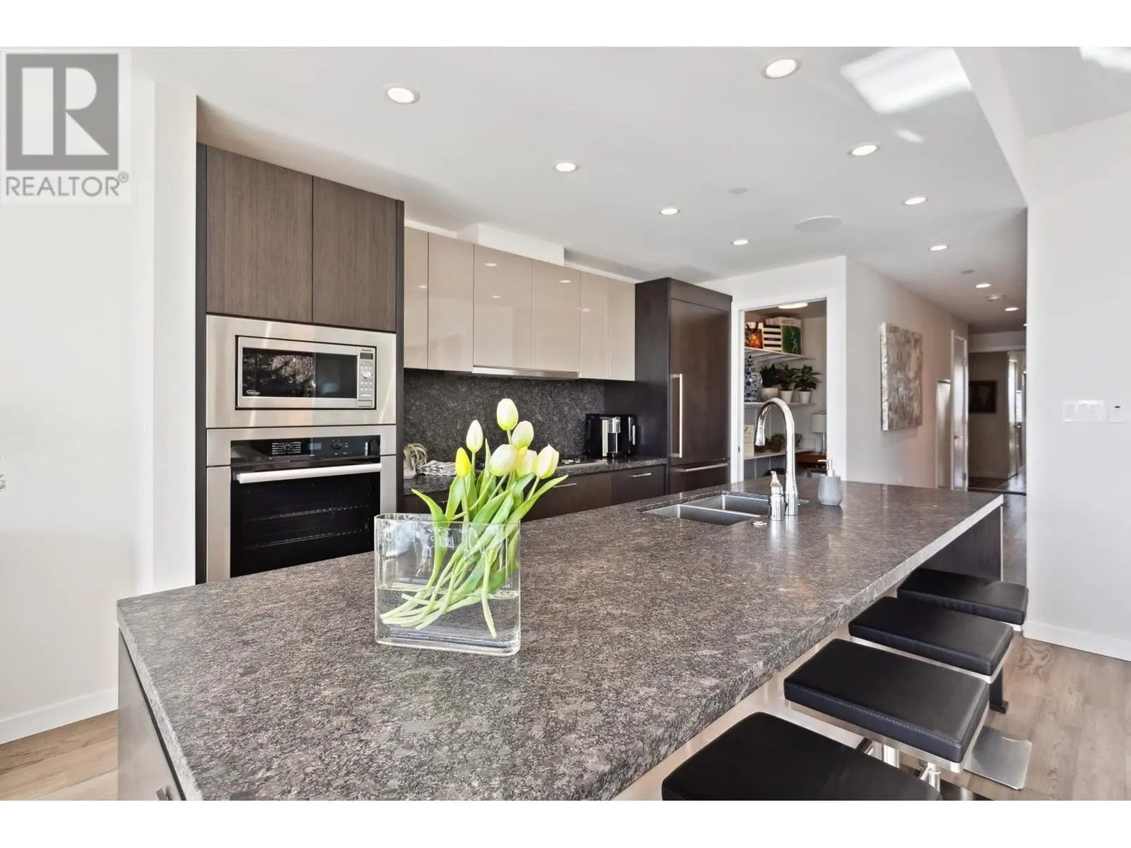 503 768 Arthur Erickson Place, West Vancouver, British Columbia  V7T 0B6 - Photo 9 - R2962633