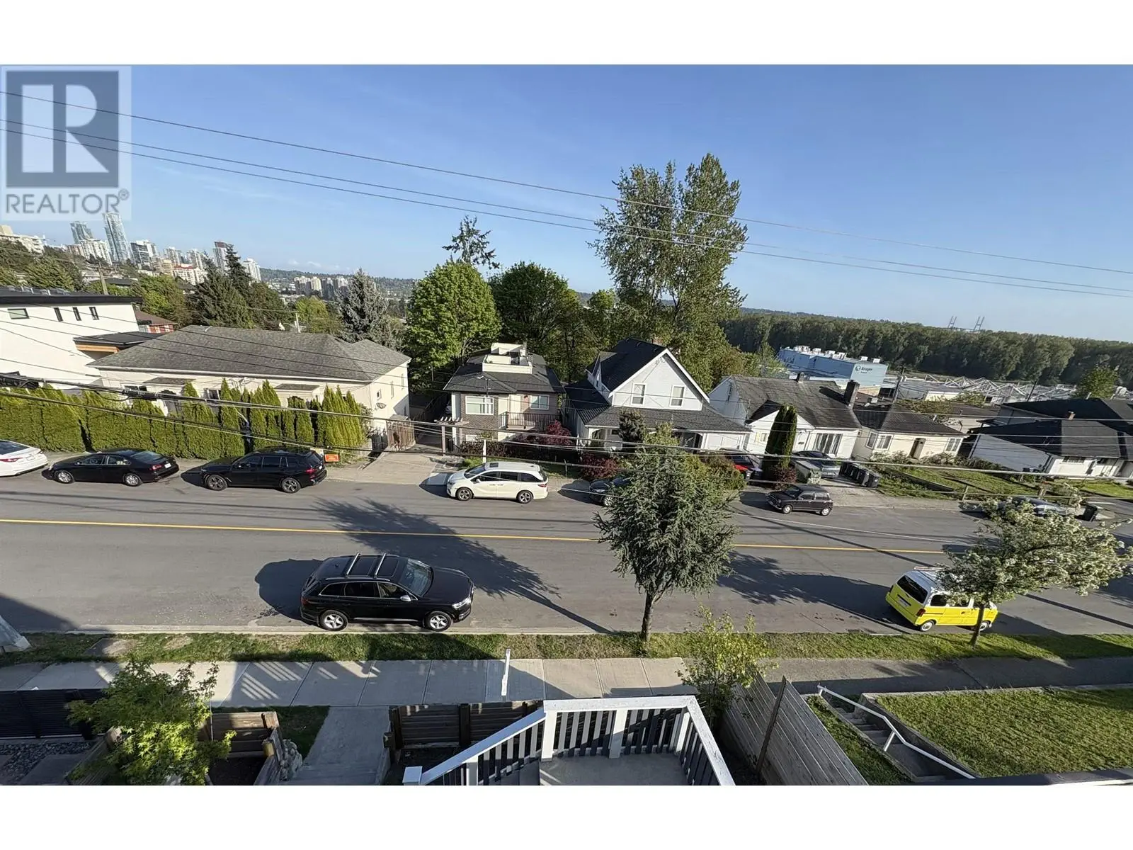 1409 Sixth Avenue, New Westminster, British Columbia  V3M 2C5 - Photo 2 - R2964139
