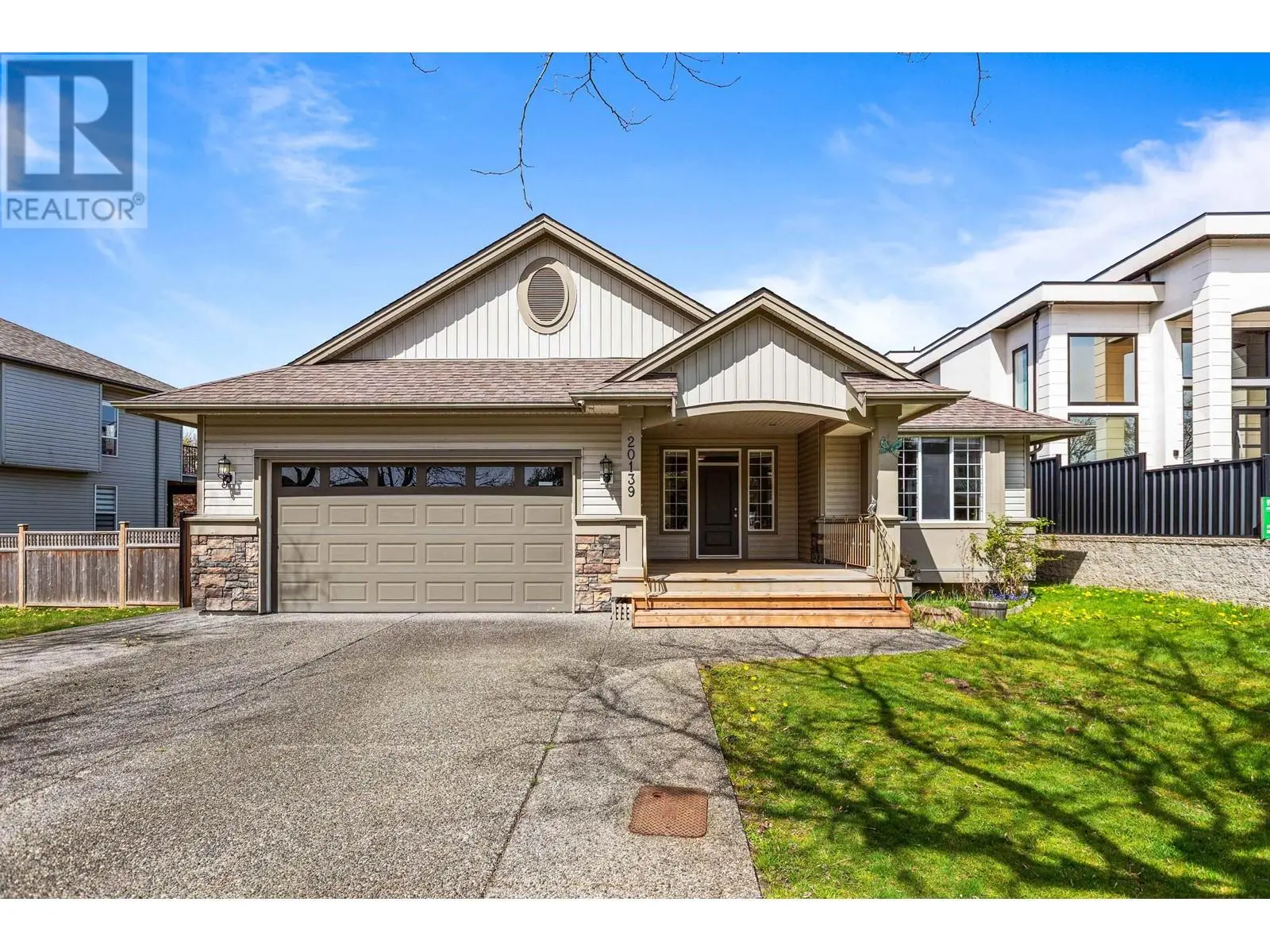 20139 Telep Avenue, Maple Ridge, British Columbia  V2X 3M4 - Photo 1 - R2968134