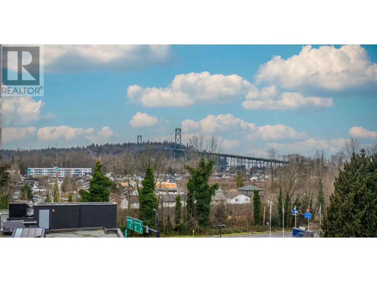606 1675 Lions Gate Lane, North Vancouver, British Columbia  V7P 3B4 - Photo 2 - R2969026