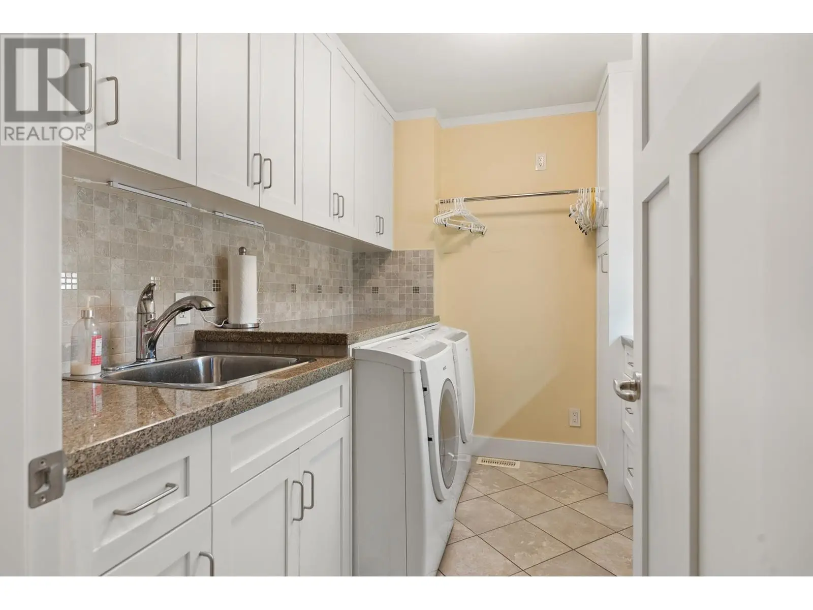 6461 Dyke Road, Richmond, British Columbia  V7E 3R3 - Photo 33 - R2972912