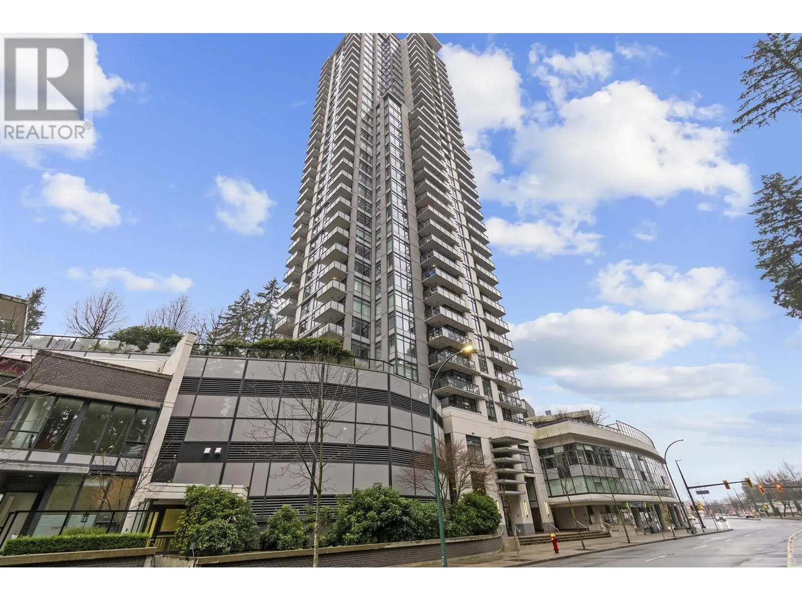 2207 3080 Lincoln Avenue, Coquitlam, British Columbia  V3B 0L9 - Photo 1 - R2973057