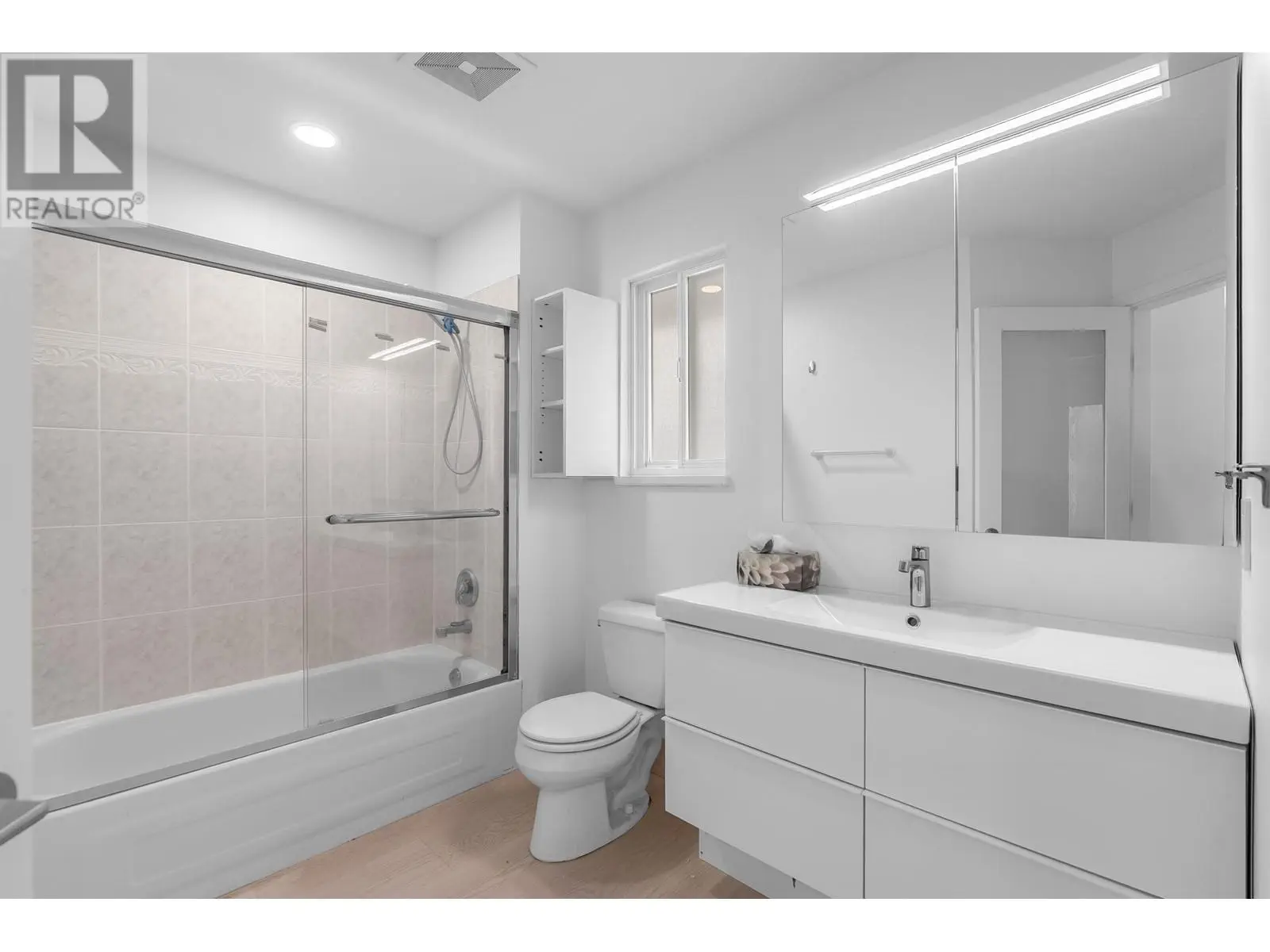 552 W 25th Street, North Vancouver, British Columbia  V7N 2G3 - Photo 29 - R2983450