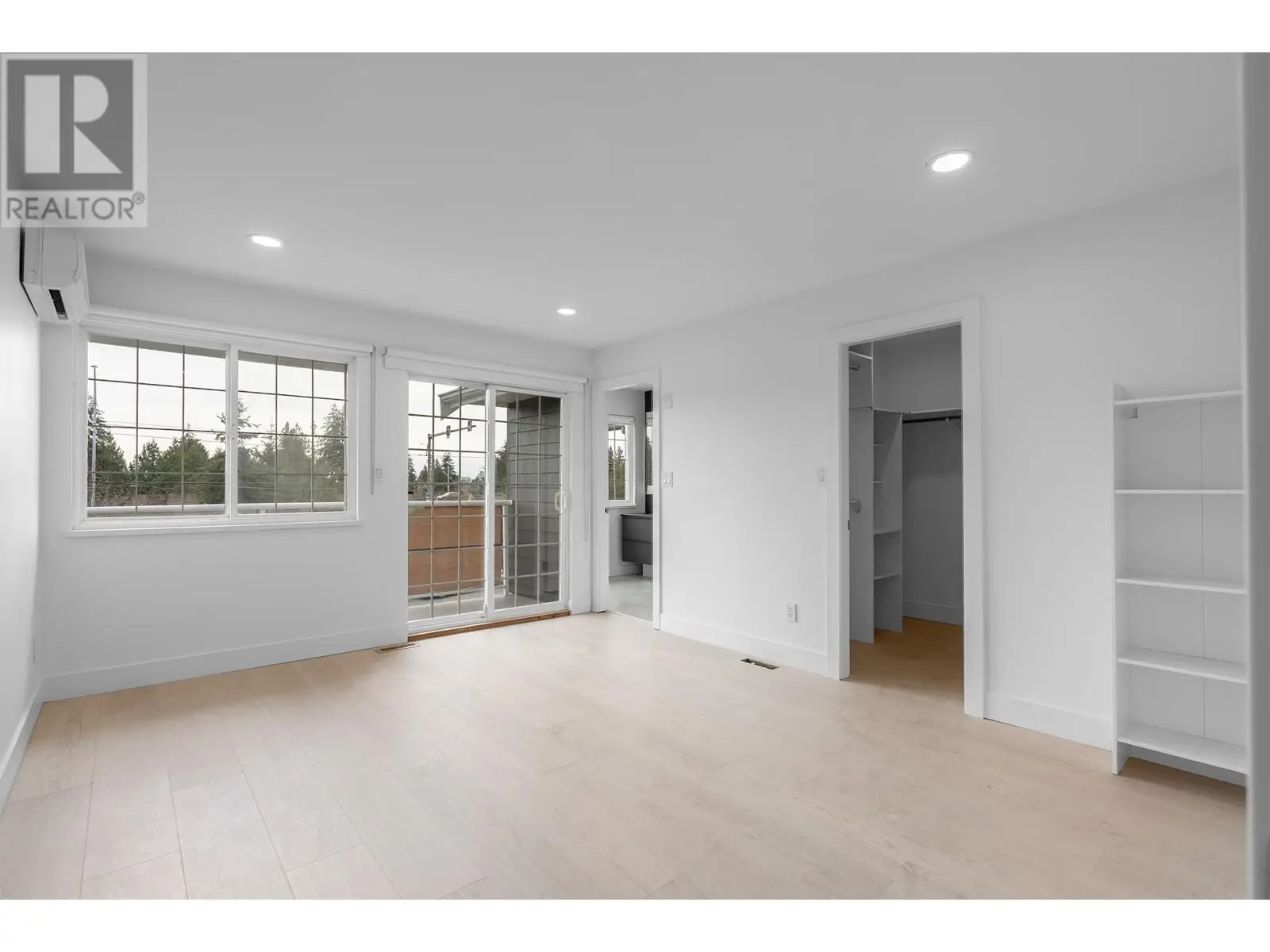 552 W 25th Street, North Vancouver, British Columbia  V7N 2G3 - Photo 22 - R2983450