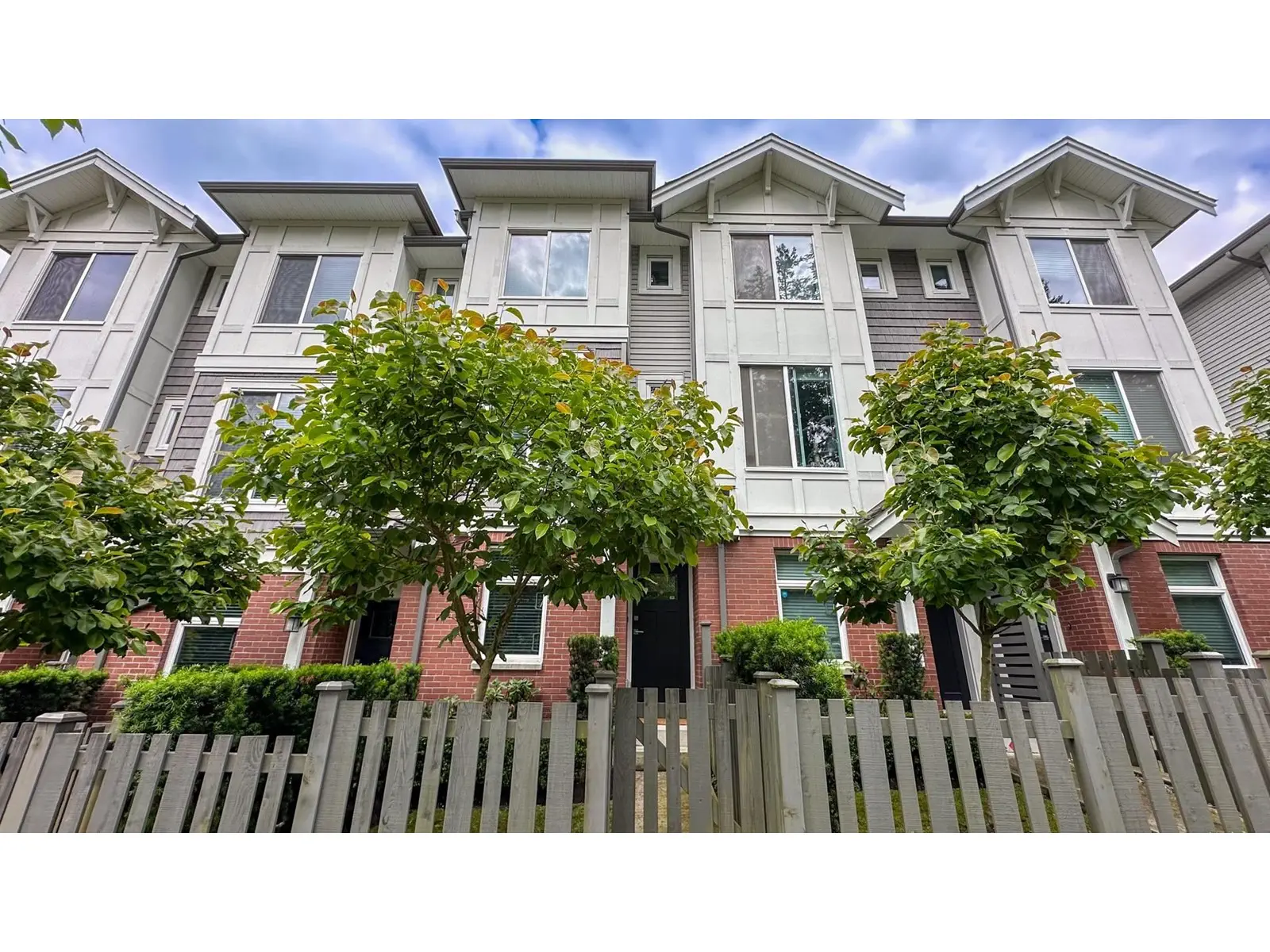 13 9718 161a Street, Surrey, British Columbia  V4N 6S7 - Photo 1 - R2986842