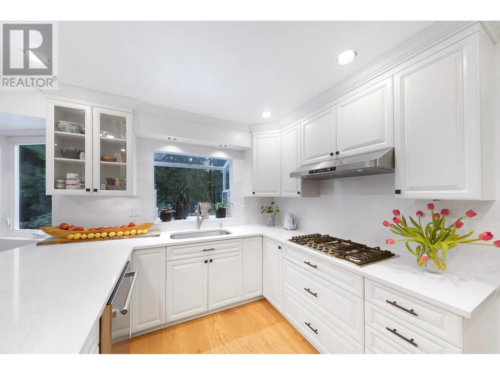 5446 Cliffridge Avenue, North Vancouver, British Columbia  V7R 4M4 - Photo 12 - R2986887