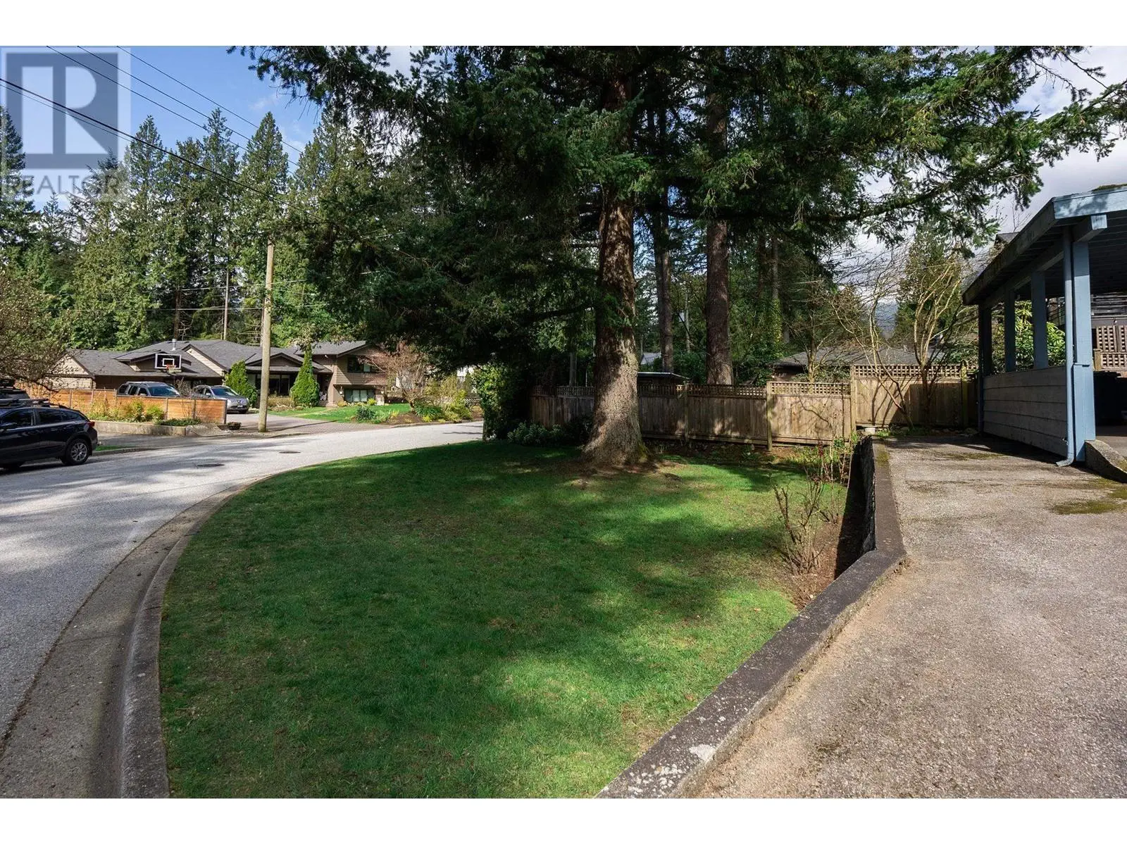 4143 Virginia Crescent, North Vancouver, British Columbia  V7R 3Z7 - Photo 13 - R2986923