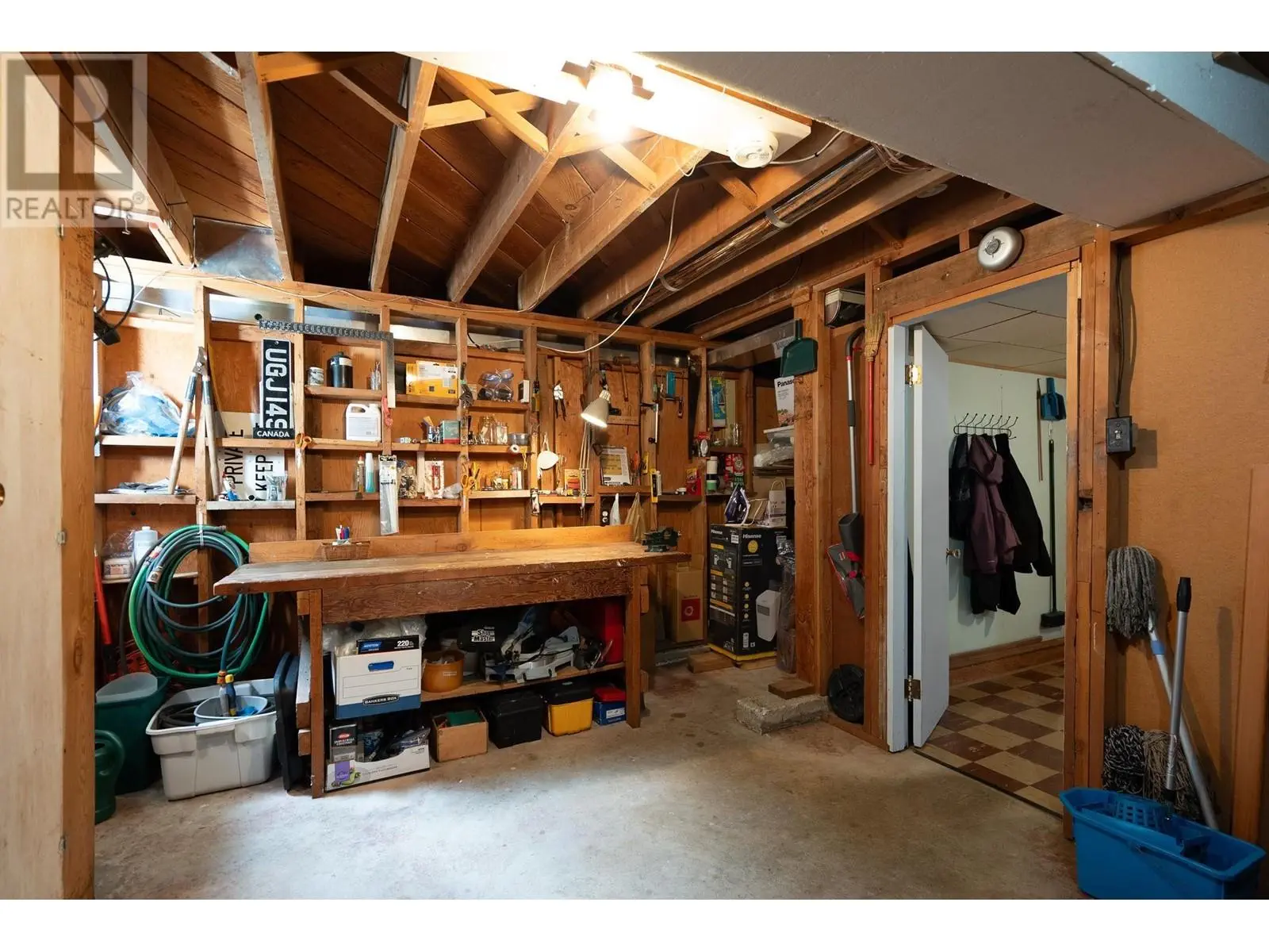 4143 Virginia Crescent, North Vancouver, British Columbia  V7R 3Z7 - Photo 33 - R2986923