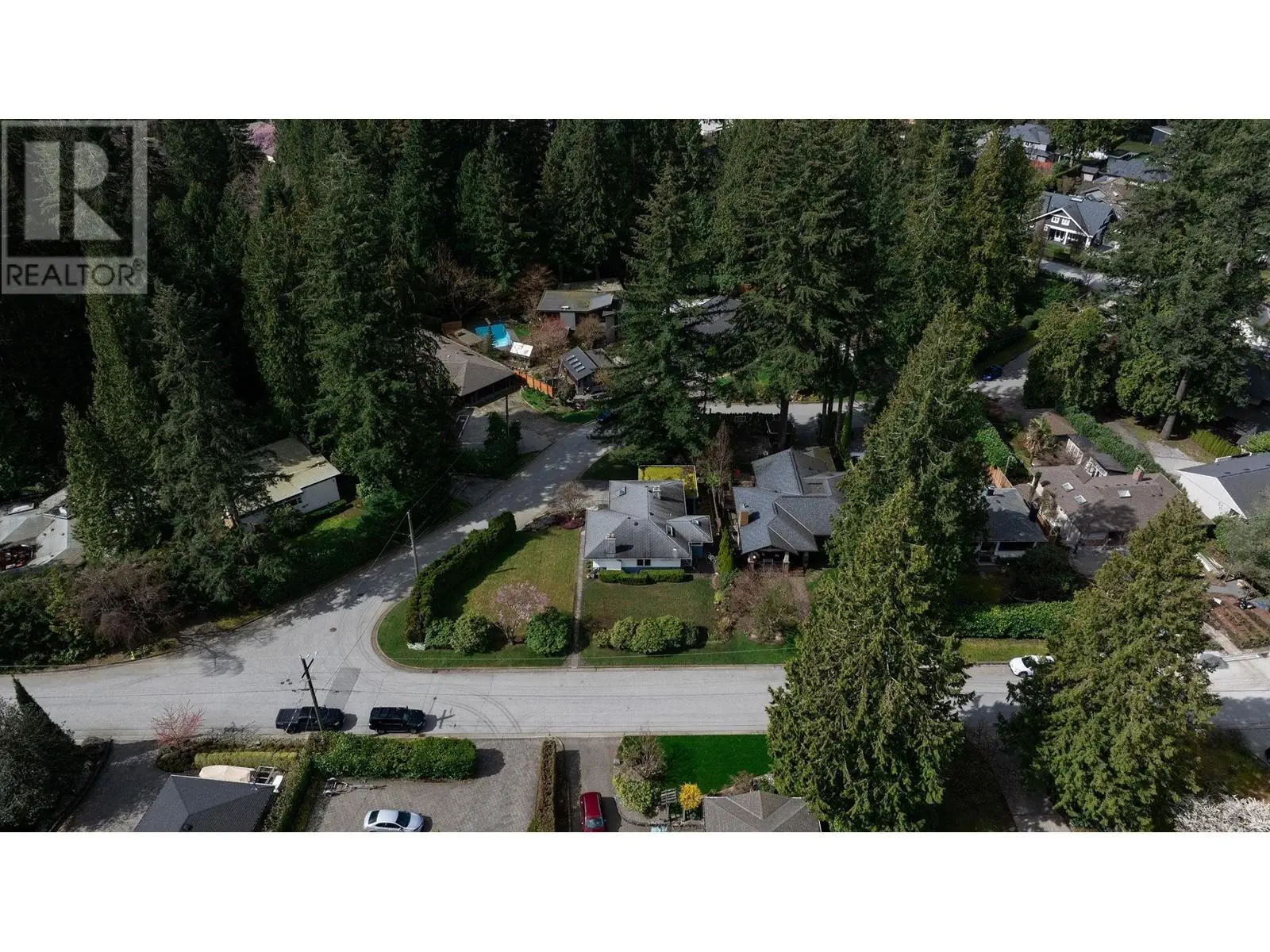 4143 Virginia Crescent, North Vancouver, British Columbia  V7R 3Z7 - Photo 6 - R2986923