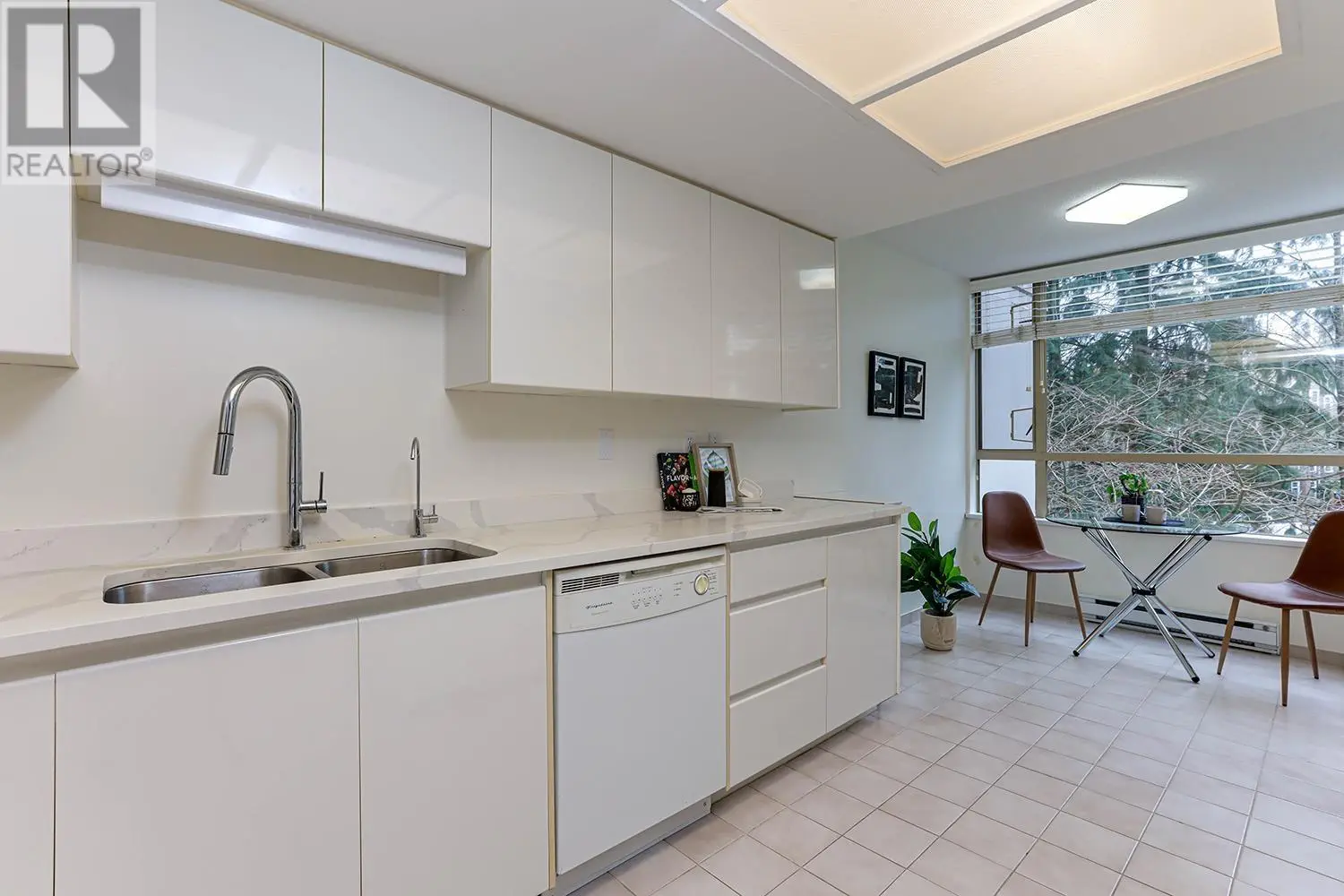 310 1189 Eastwood Street, Coquitlam, British Columbia  V3B 7N5 - Photo 11 - R2987917