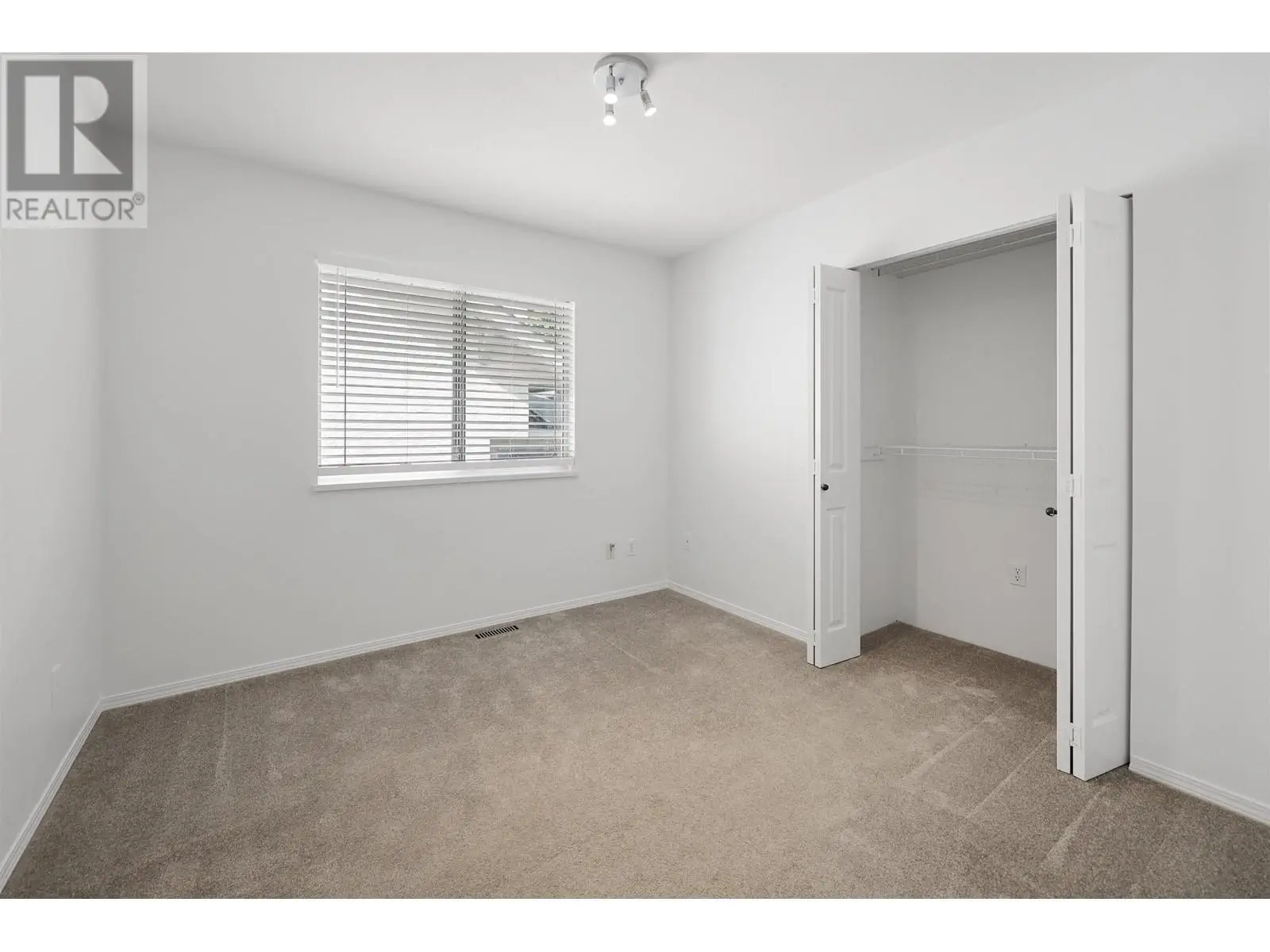318 E 6th Street, North Vancouver, British Columbia  V7L 1P6 - Photo 22 - R2986178