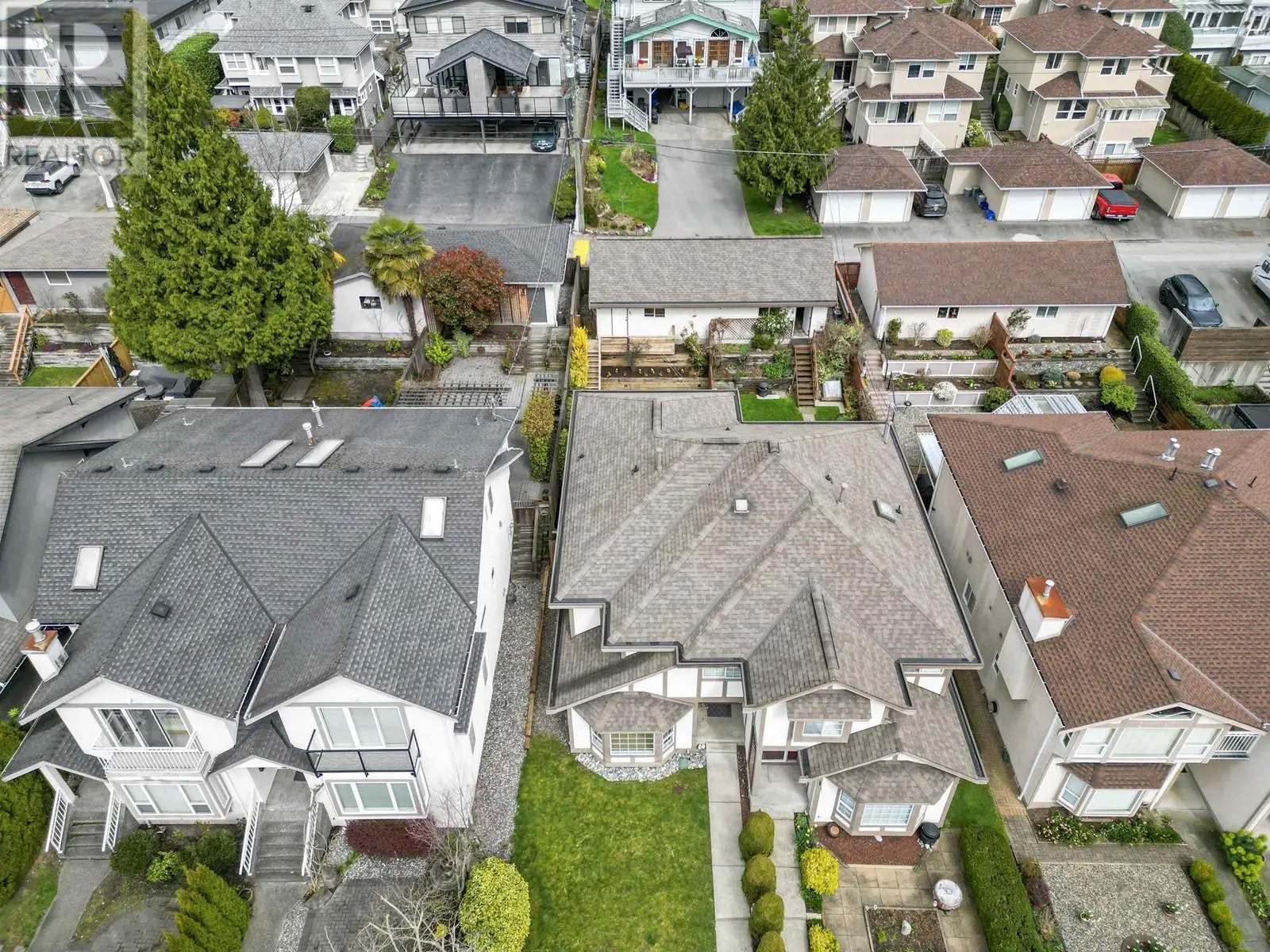 318 E 6th Street, North Vancouver, British Columbia  V7L 1P6 - Photo 36 - R2986178