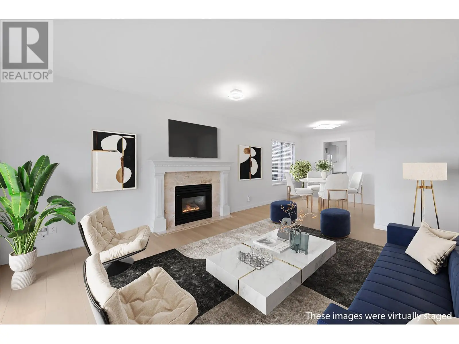 318 E 6th Street, North Vancouver, British Columbia  V7L 1P6 - Photo 2 - R2986178