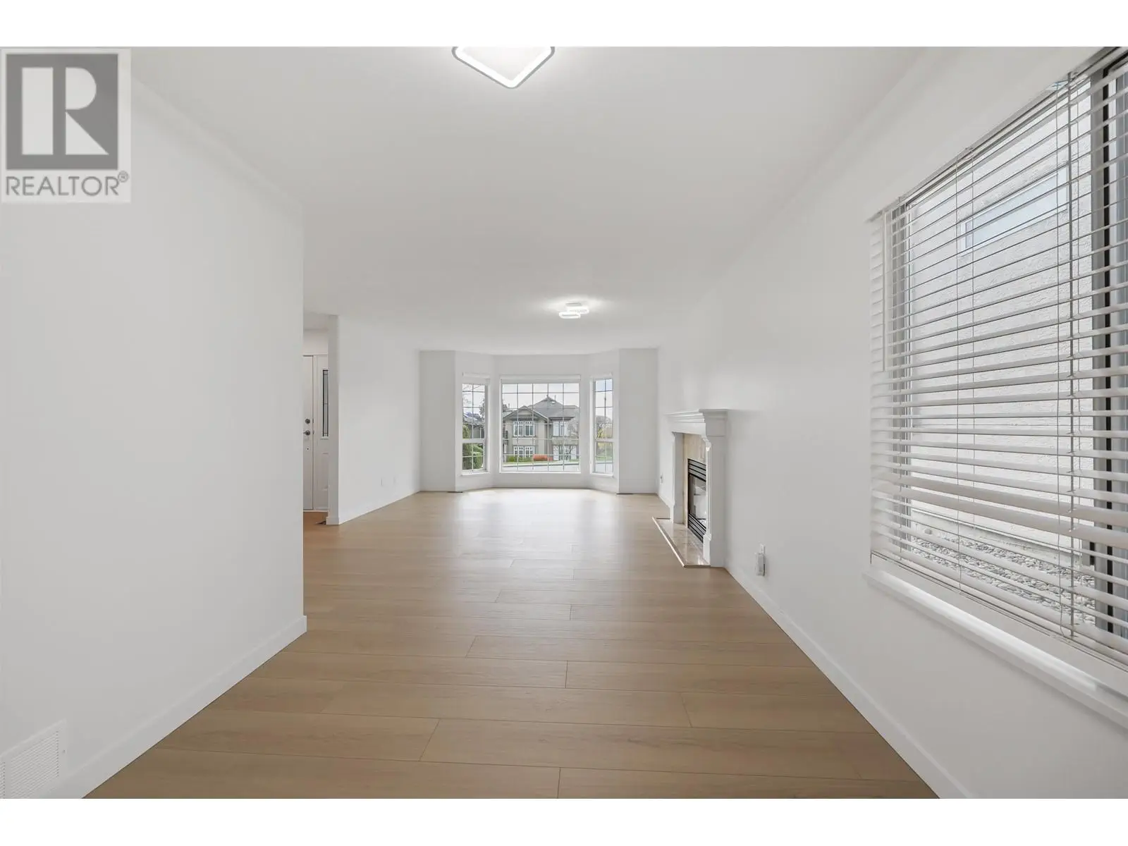 318 E 6th Street, North Vancouver, British Columbia  V7L 1P6 - Photo 9 - R2986178