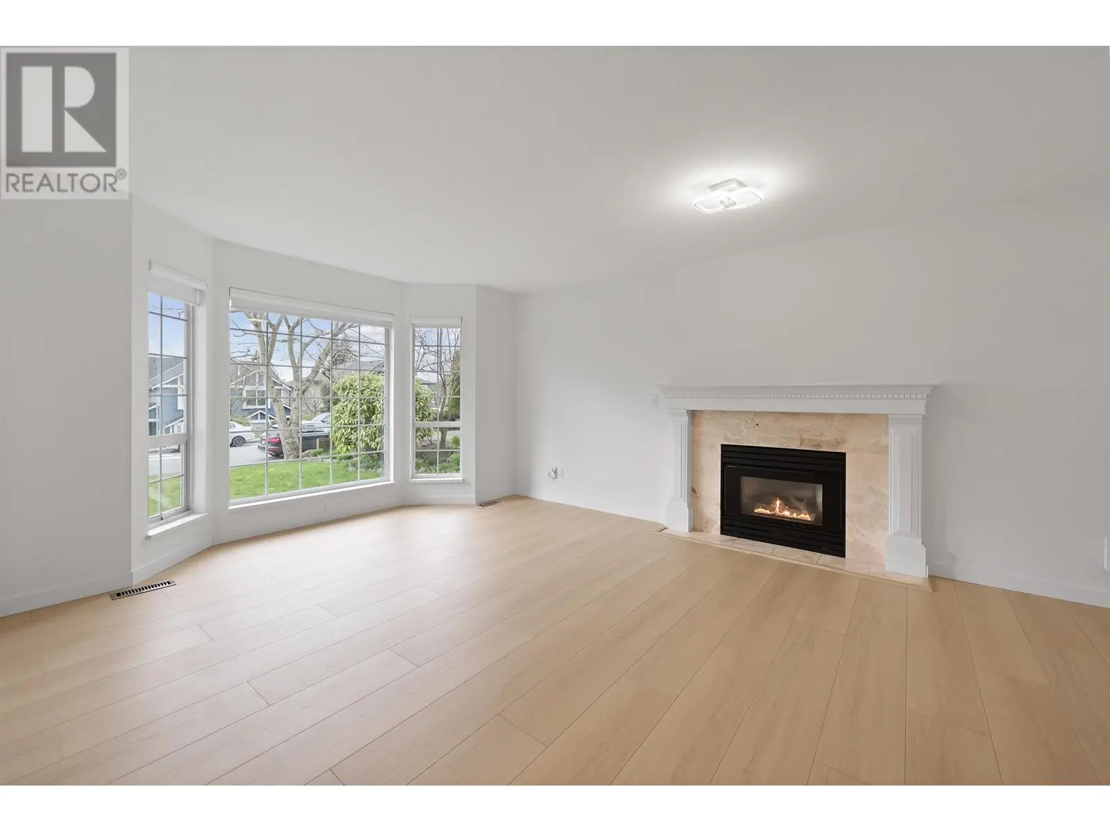 318 E 6th Street, North Vancouver, British Columbia  V7L 1P6 - Photo 7 - R2986178