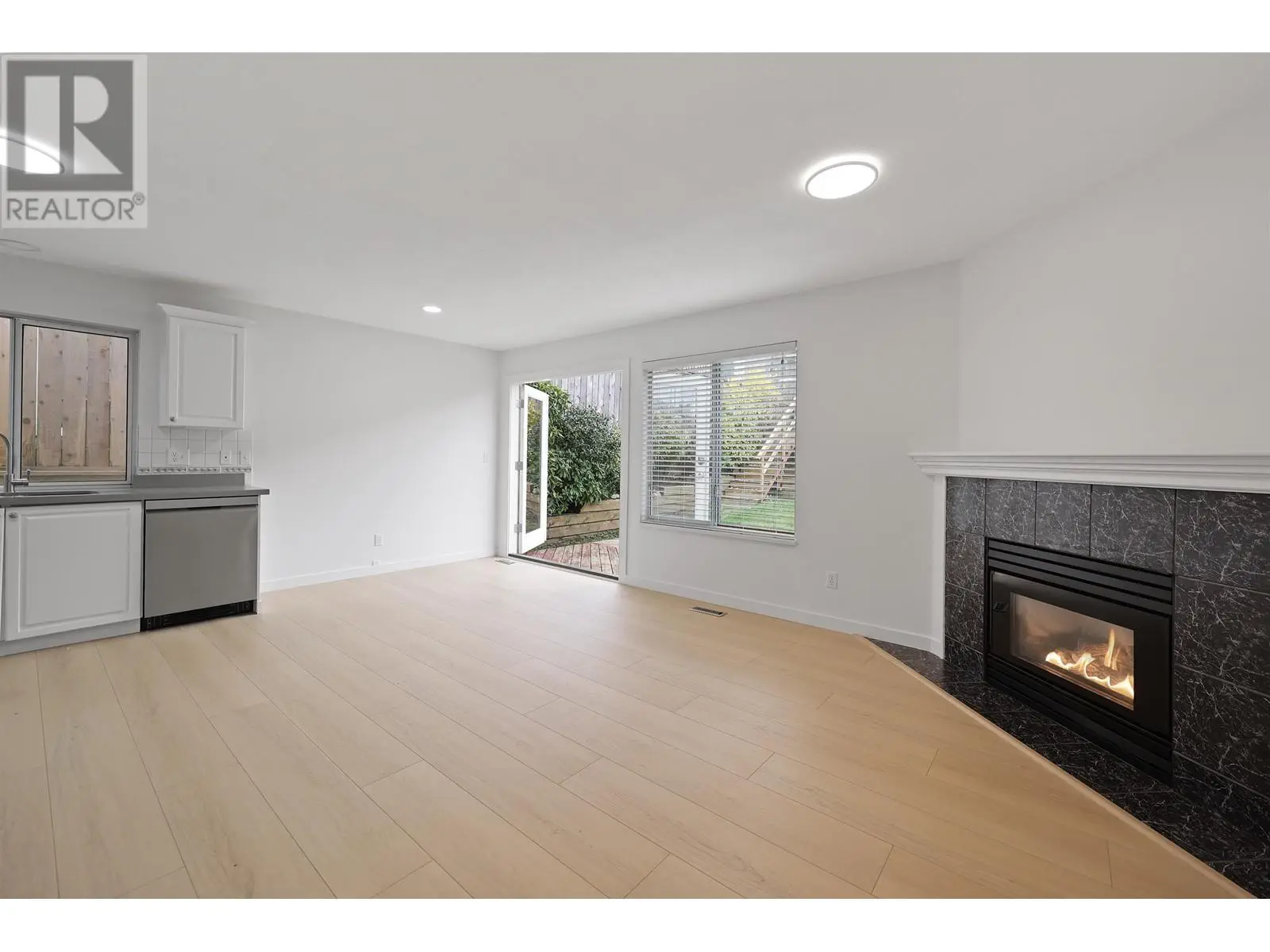 318 E 6th Street, North Vancouver, British Columbia  V7L 1P6 - Photo 11 - R2986178