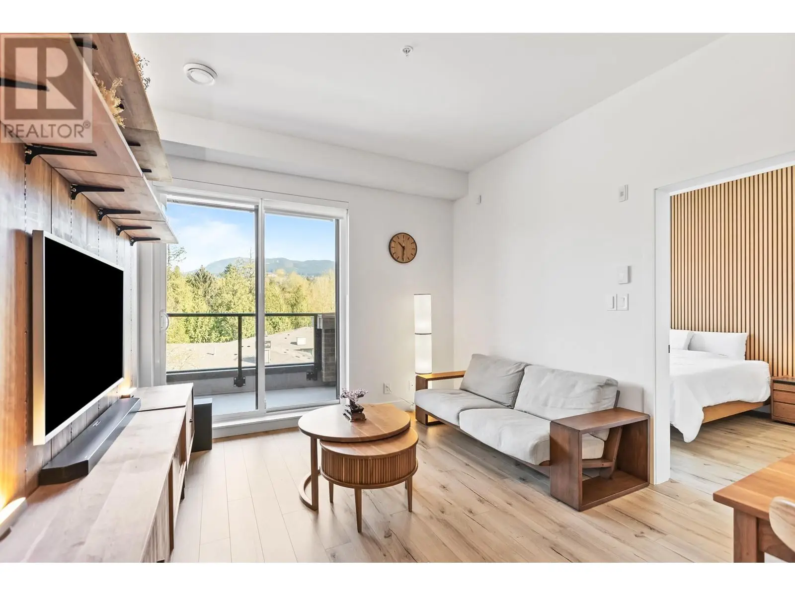 424 55 Klahanie Drive, Port Moody, British Columbia  V3H 0M9 - Photo 1 - R2992510
