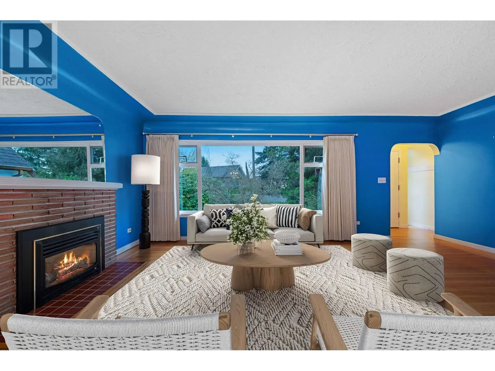 3975 Highland Boulevard, North Vancouver, British Columbia  V7R 2Y7 - Photo 2 - R2993295